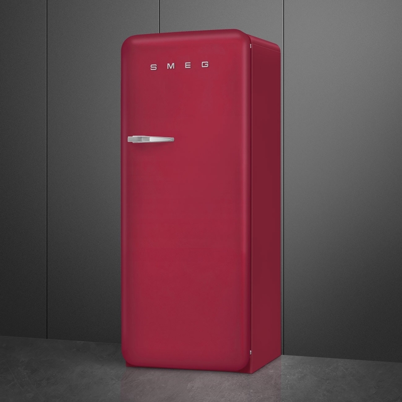 <b>Smeg</b> <br> Szabadonálló kombinált hűtő belső mélyhűtővel
